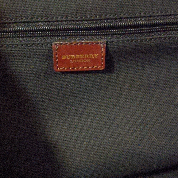 Burberry Shoulder Bag - Picture 7 of 9